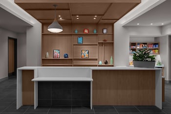 hyatt house lansing university area