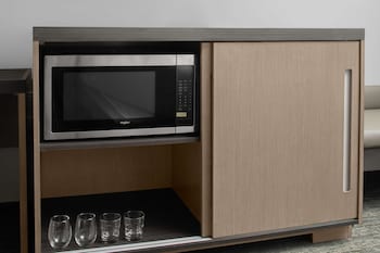 hyatt house lansing university area