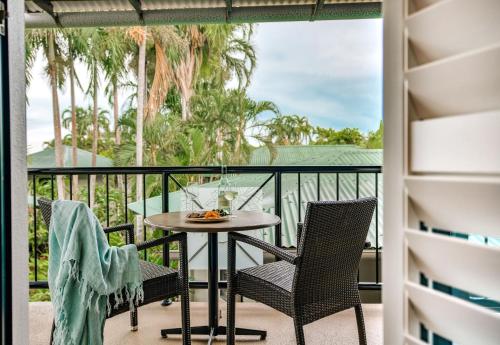 palms city resort