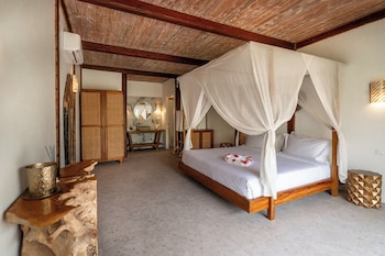 sensations eco chic hotel