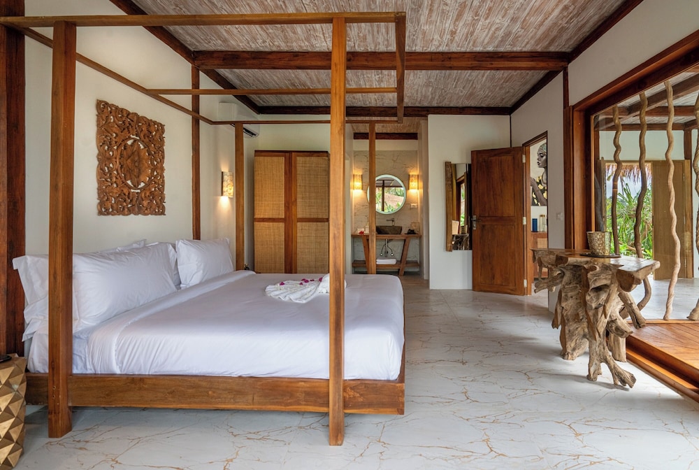 sensations eco chic hotel