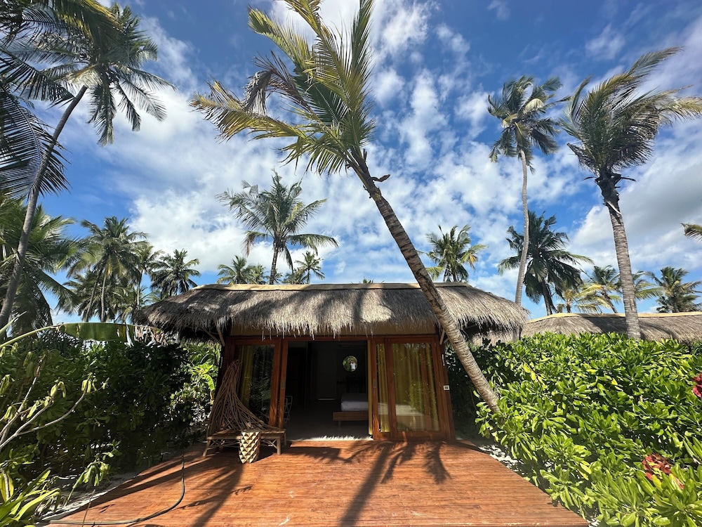 sensations eco chic hotel