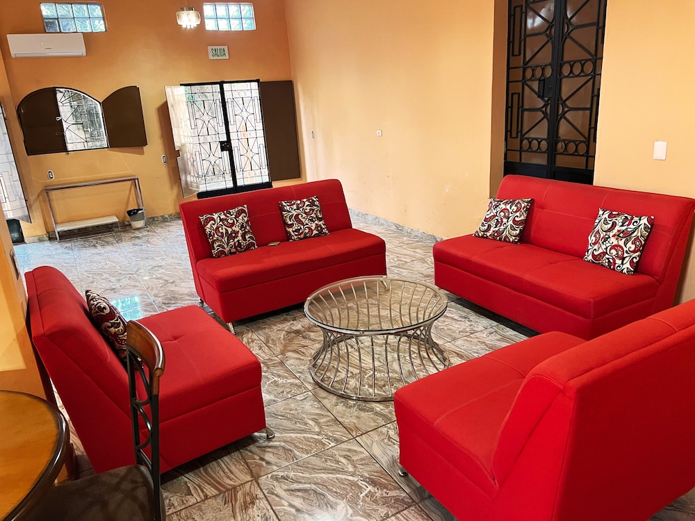 hotel y restaurante la perla