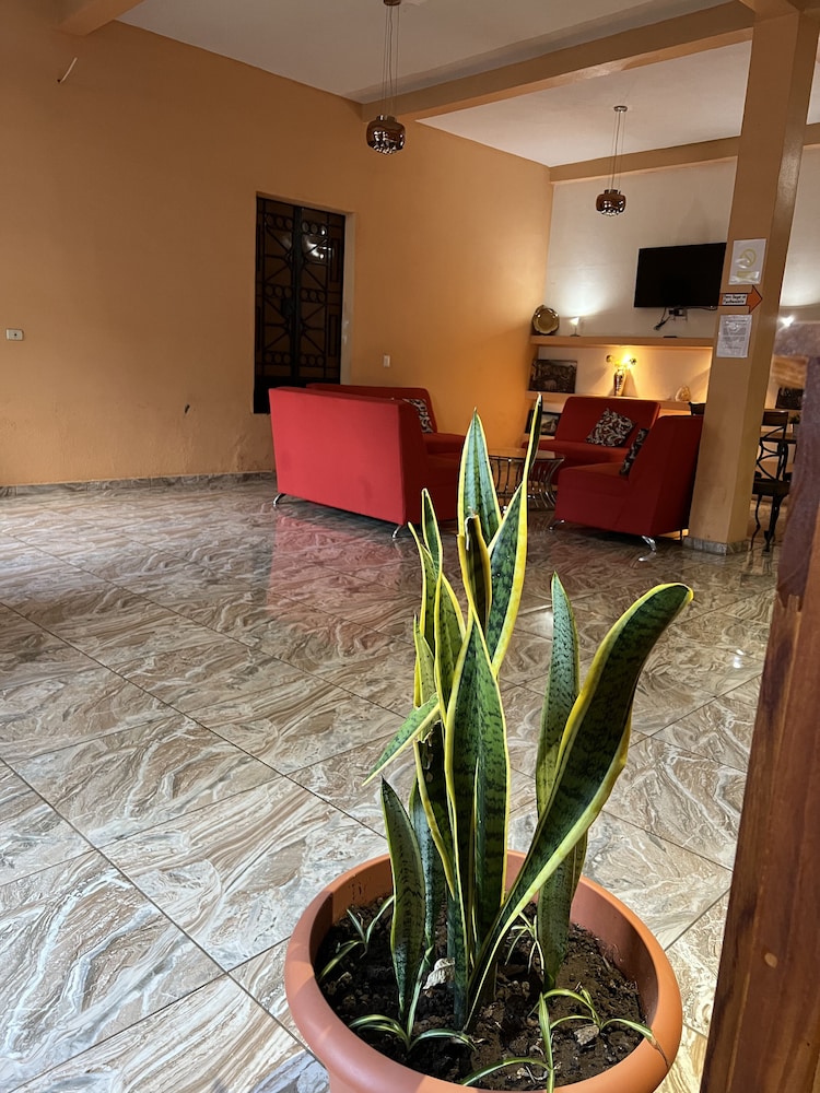 hotel y restaurante la perla