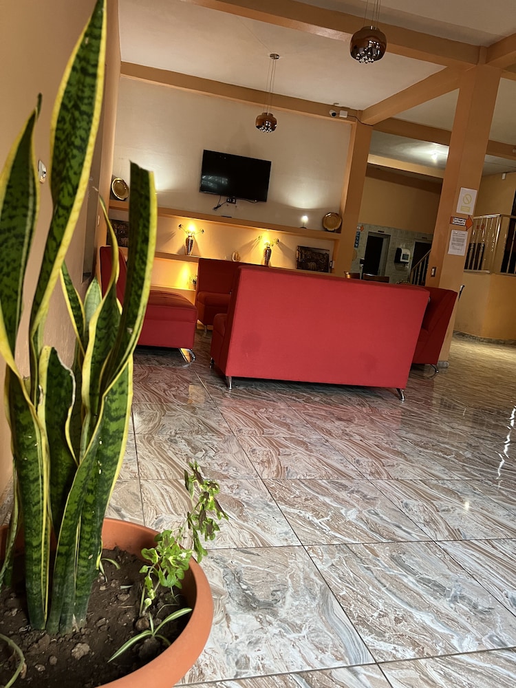 hotel y restaurante la perla