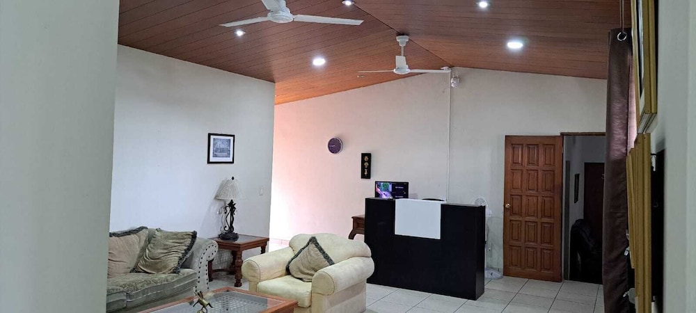 kartagus guest house