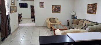 kartagus guest house
