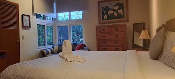 kartagus guest house