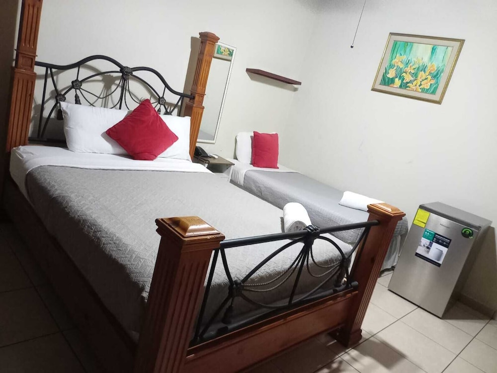 kartagus guest house