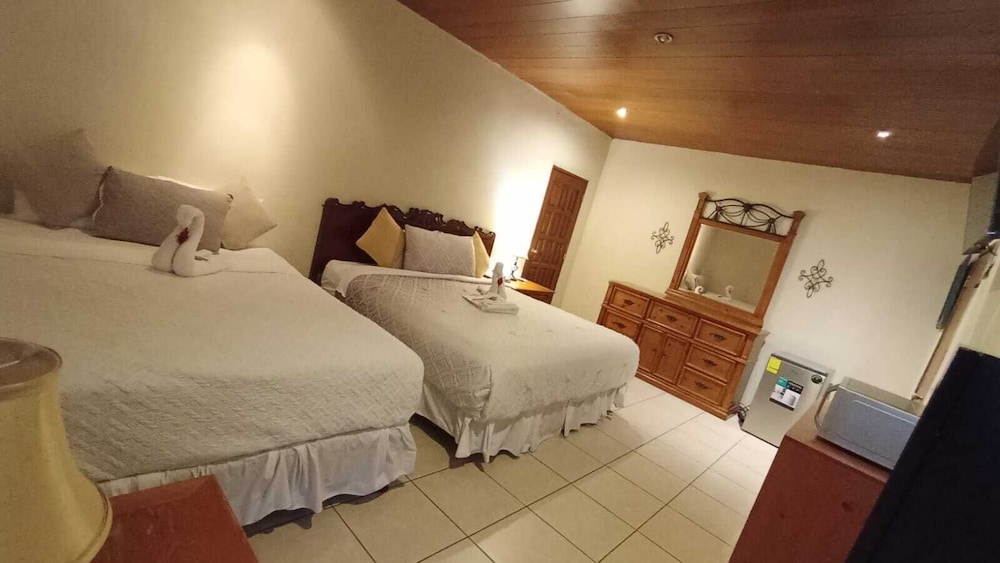 kartagus guest house