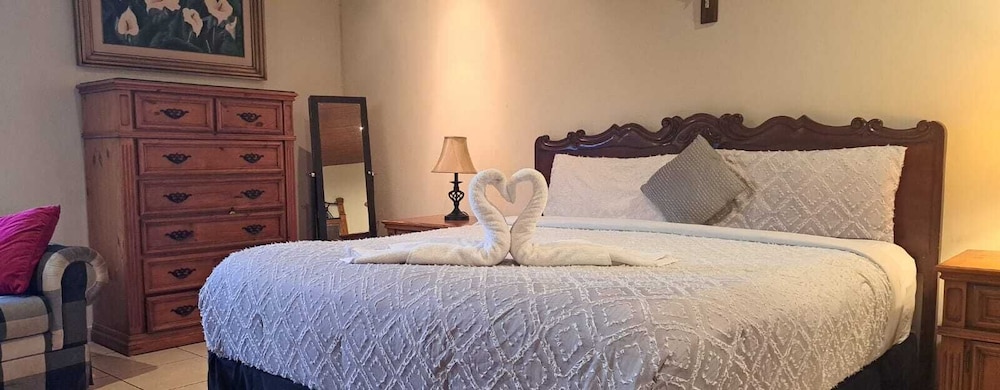 kartagus guest house