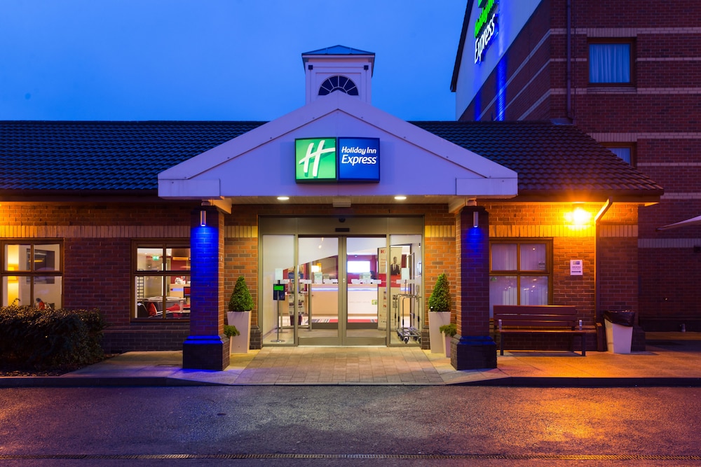 Holiday Inn Express Derby Pride Park By Ihg,In Derby (Pride Park),3 star