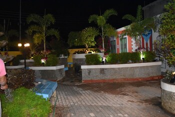 calizo vip guest house