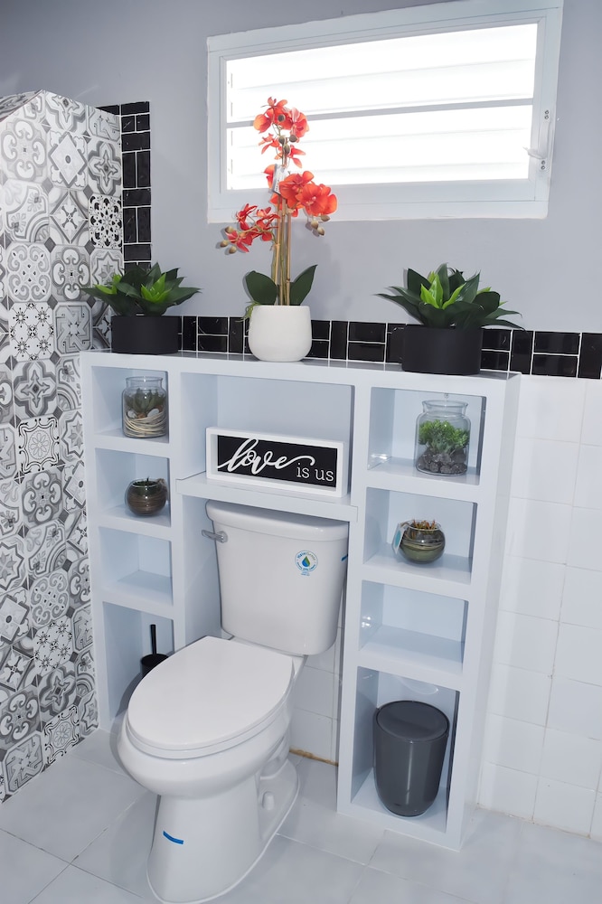 calizo vip guest house