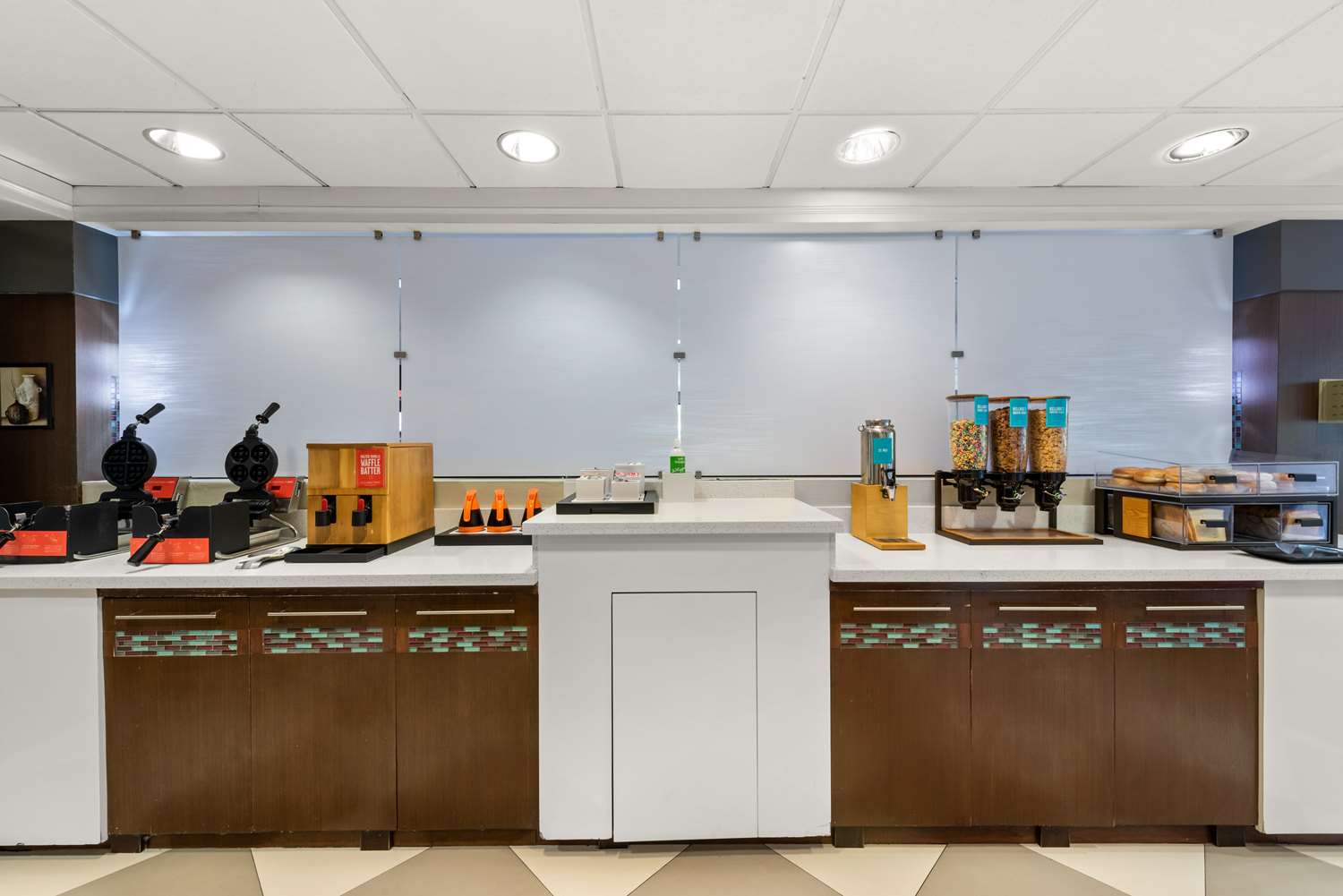 hampton inn miami airport west