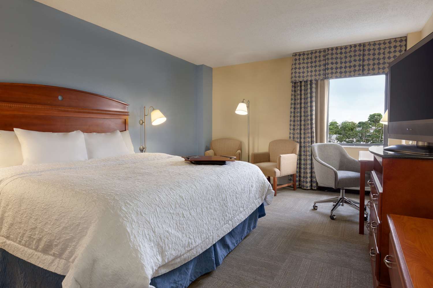 hampton inn miami airport west