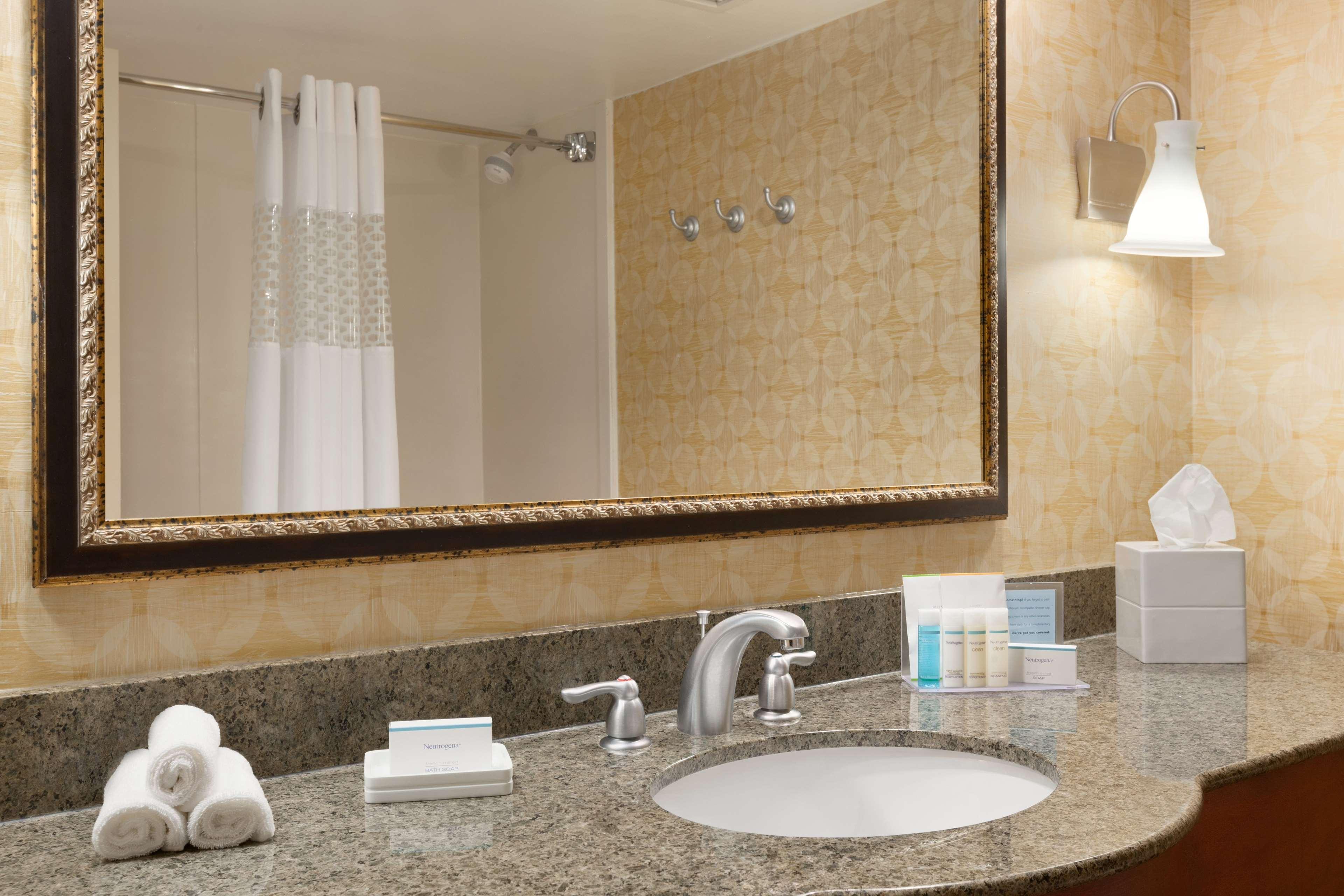 hampton inn miami airport west