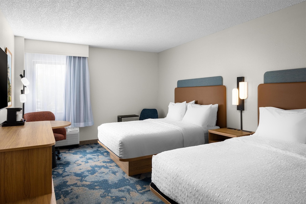 hampton inn miami airport west