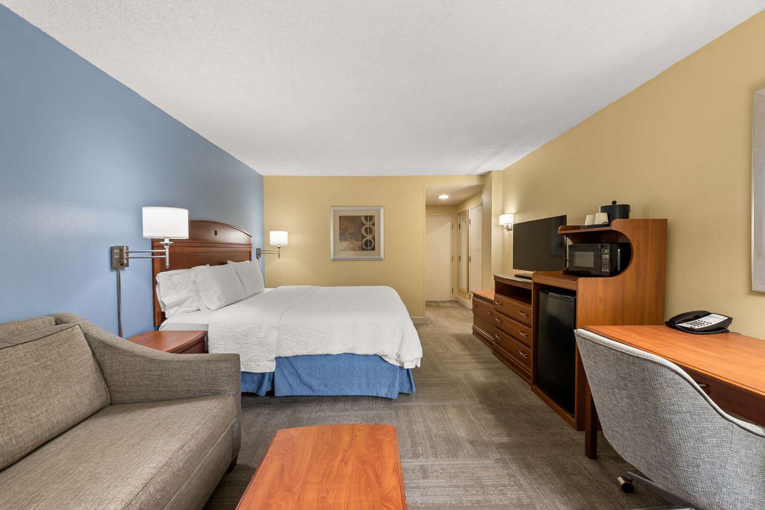 hampton inn miami airport west