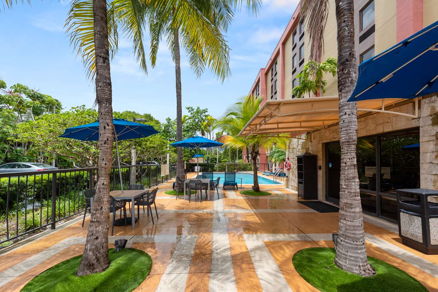 hampton inn miami airport west