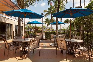 hampton inn miami airport west