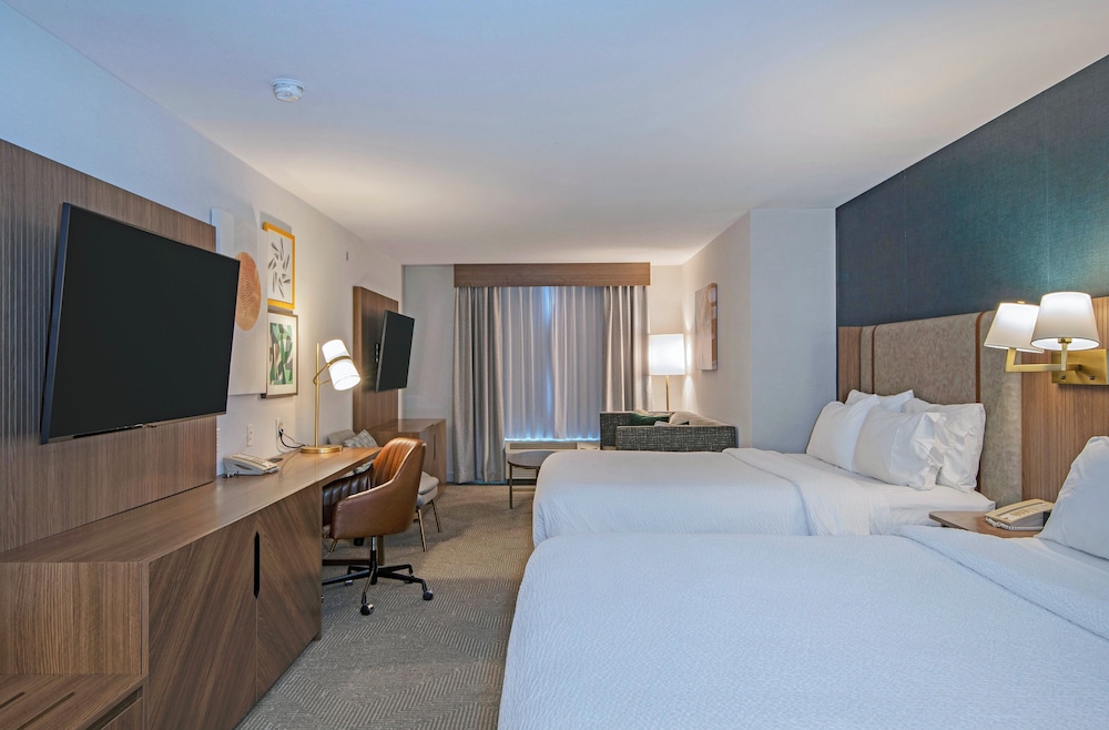 holiday inn hotel and suites kamloops by ihg