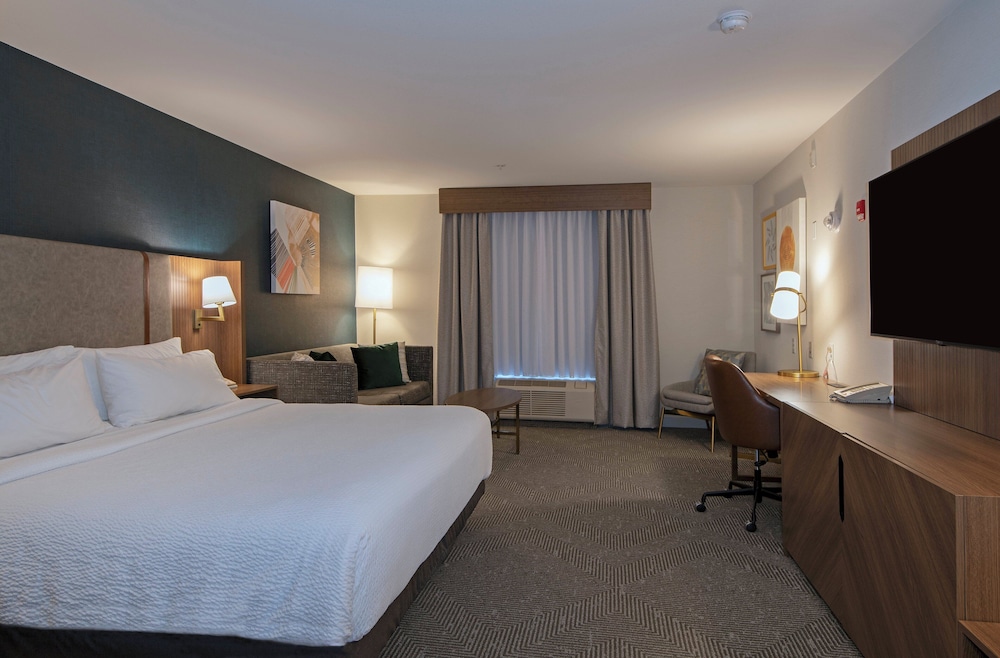 holiday inn hotel and suites kamloops by ihg