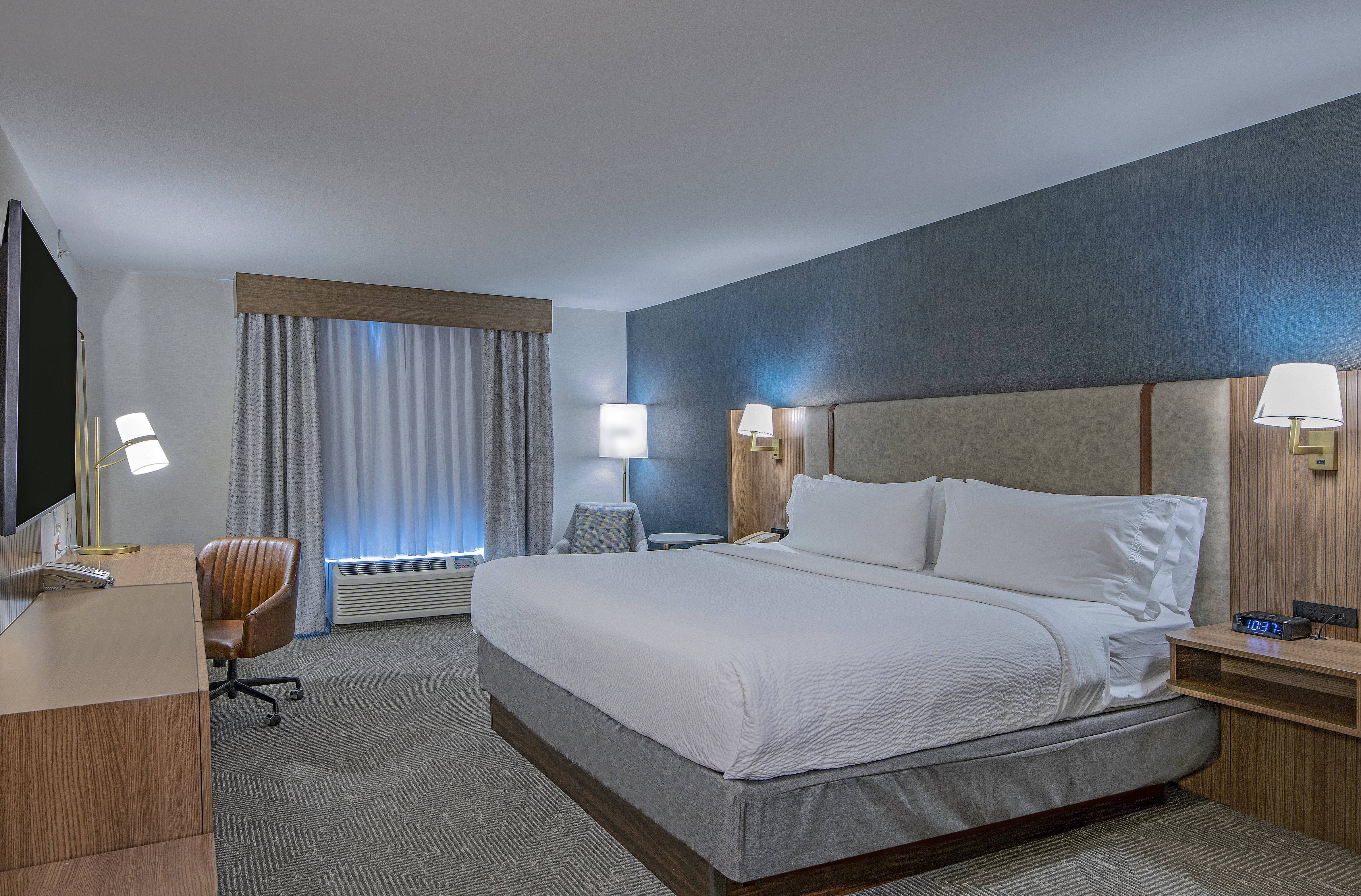 holiday inn hotel and suites kamloops by ihg