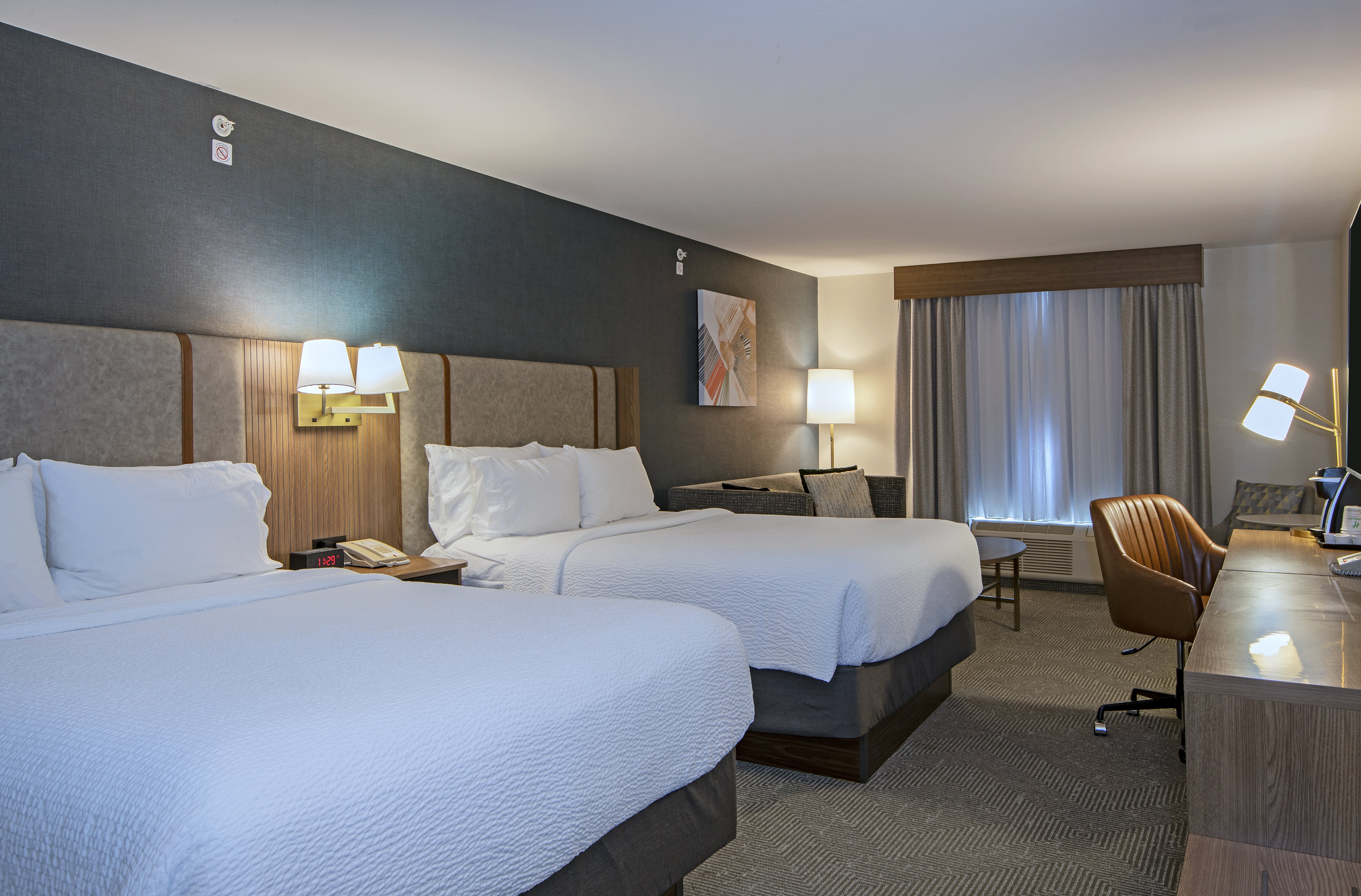 holiday inn hotel and suites kamloops by ihg