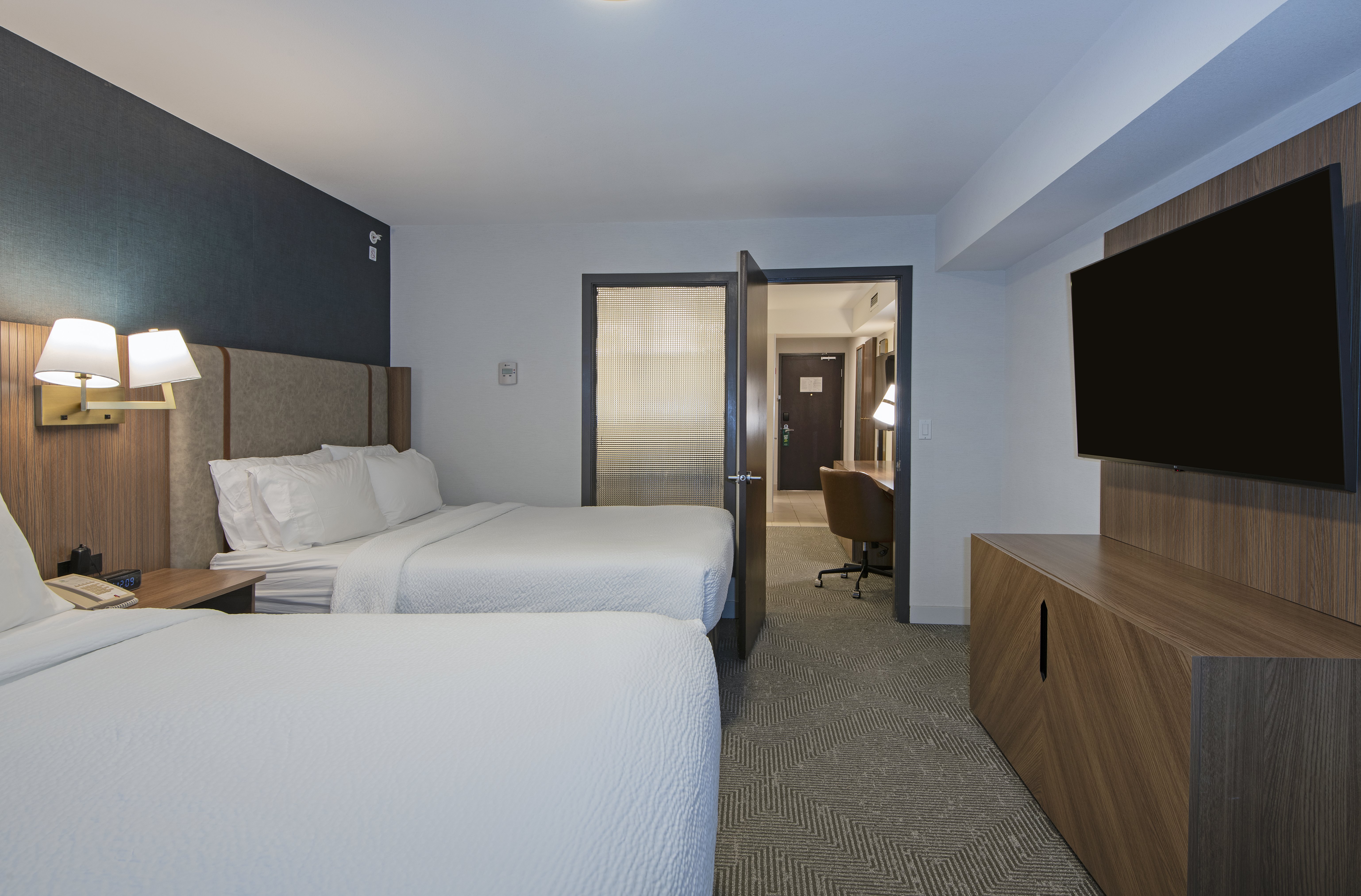 holiday inn hotel and suites kamloops by ihg