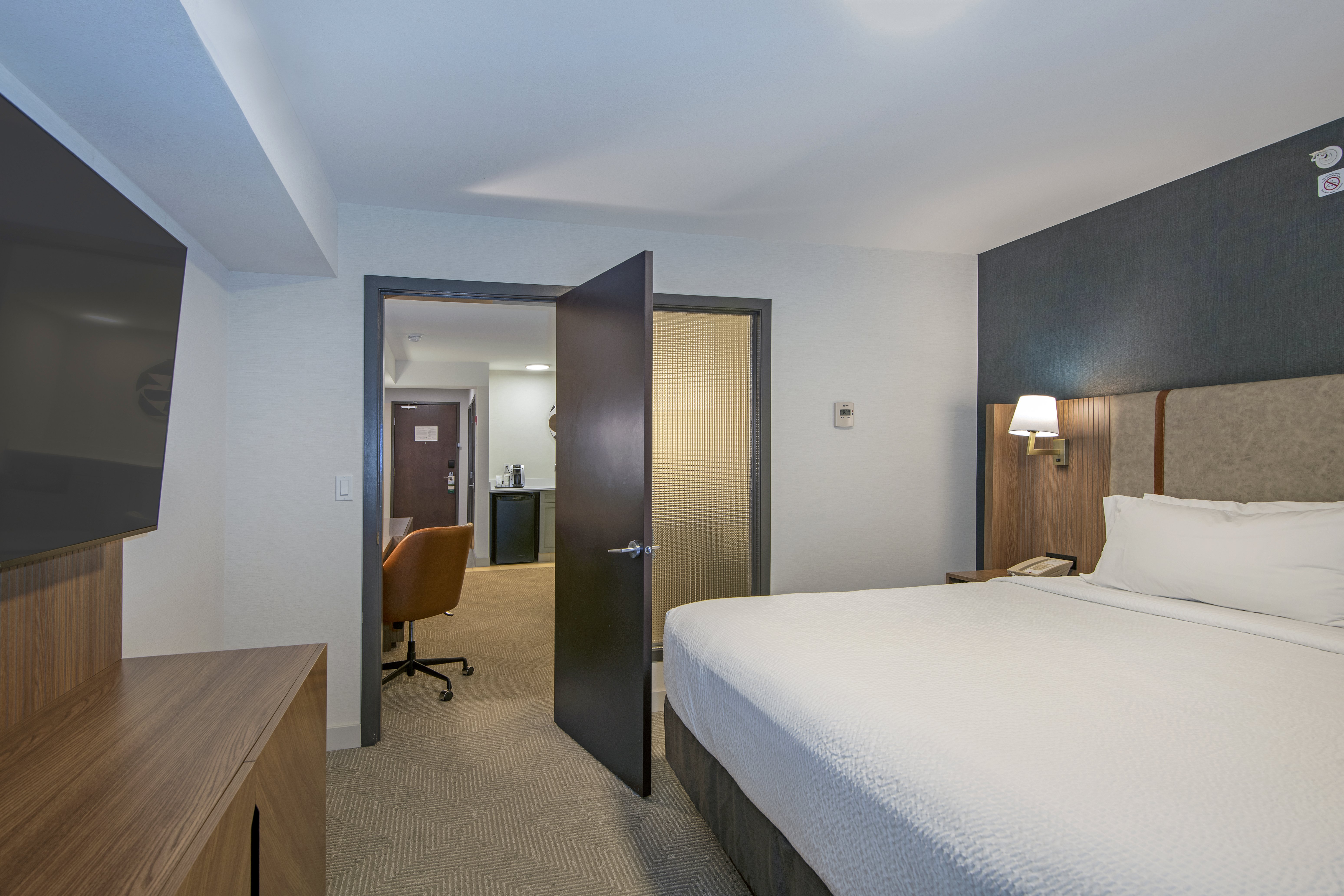 holiday inn hotel and suites kamloops by ihg