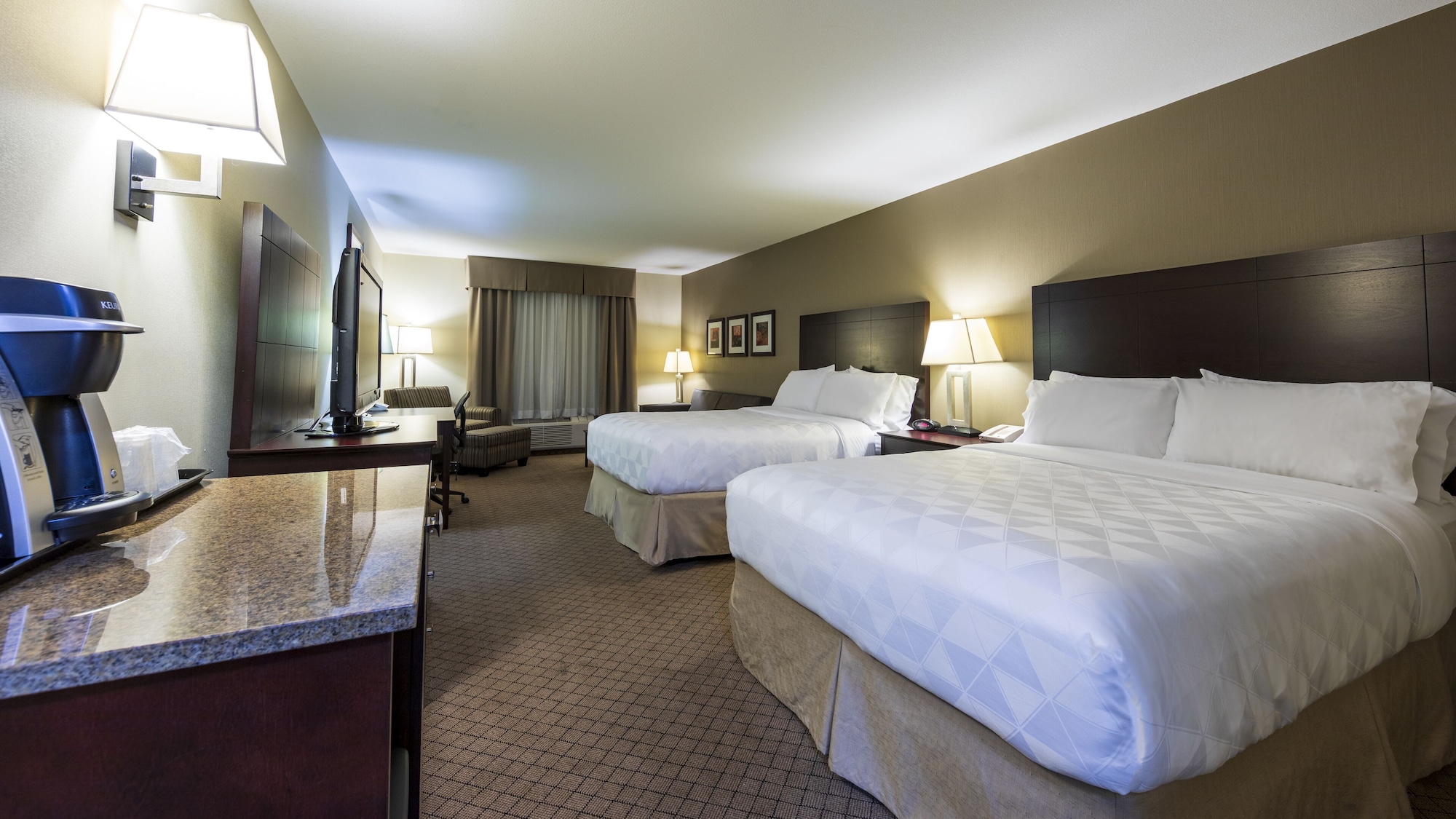 holiday inn hotel and suites kamloops by ihg