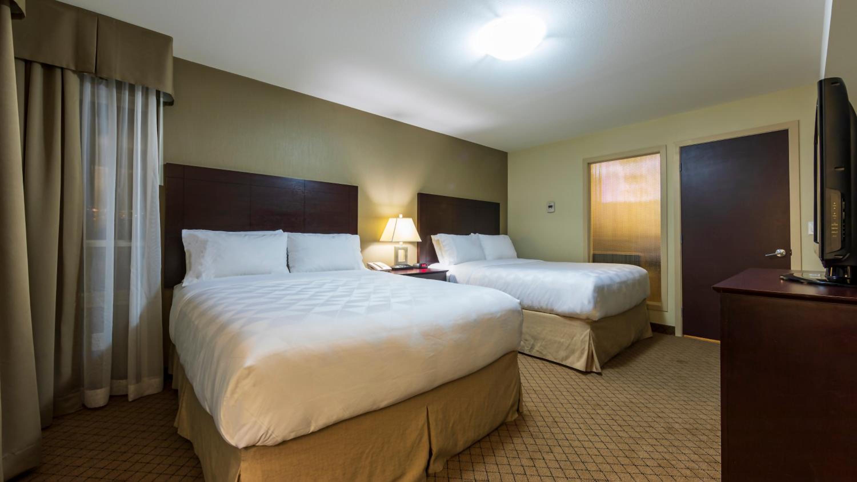 holiday inn hotel and suites kamloops by ihg