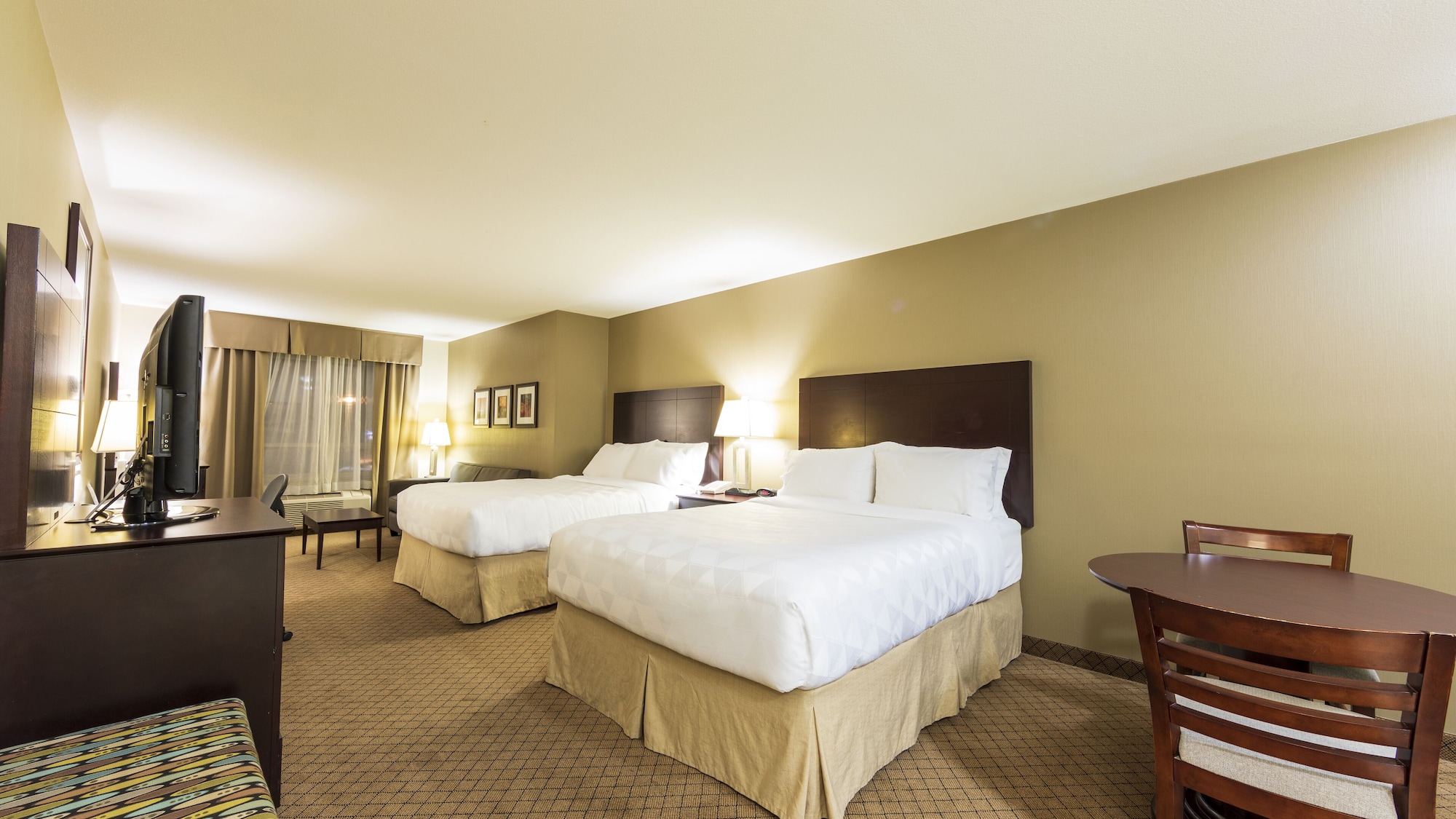 holiday inn hotel and suites kamloops by ihg