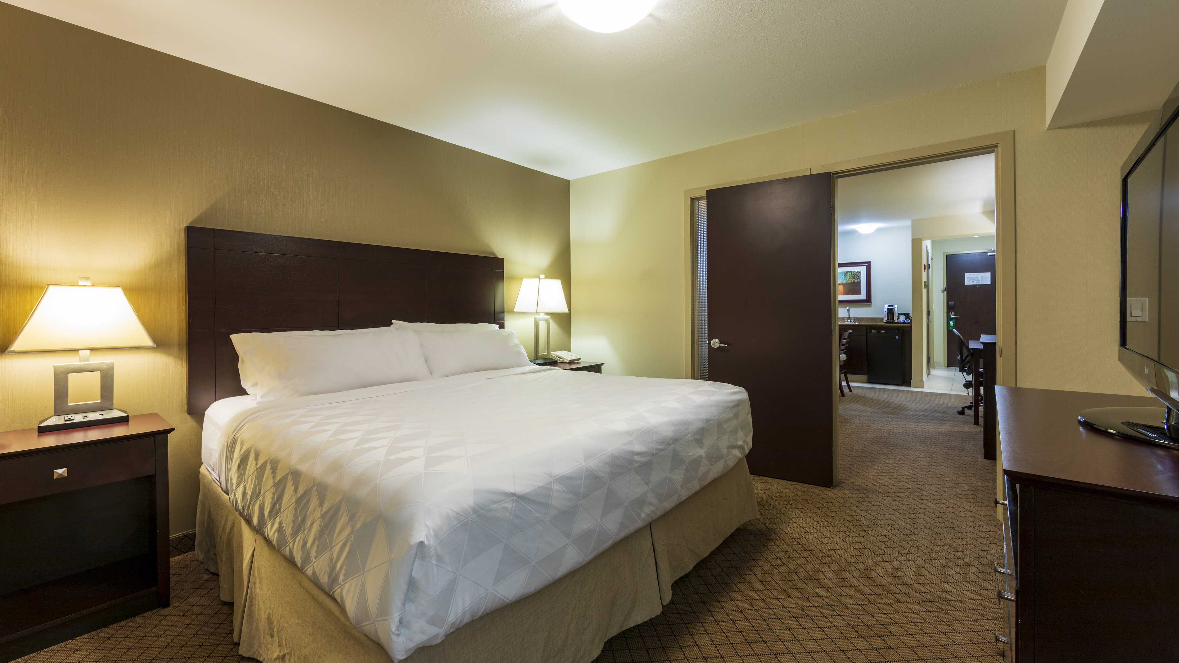 holiday inn hotel and suites kamloops by ihg