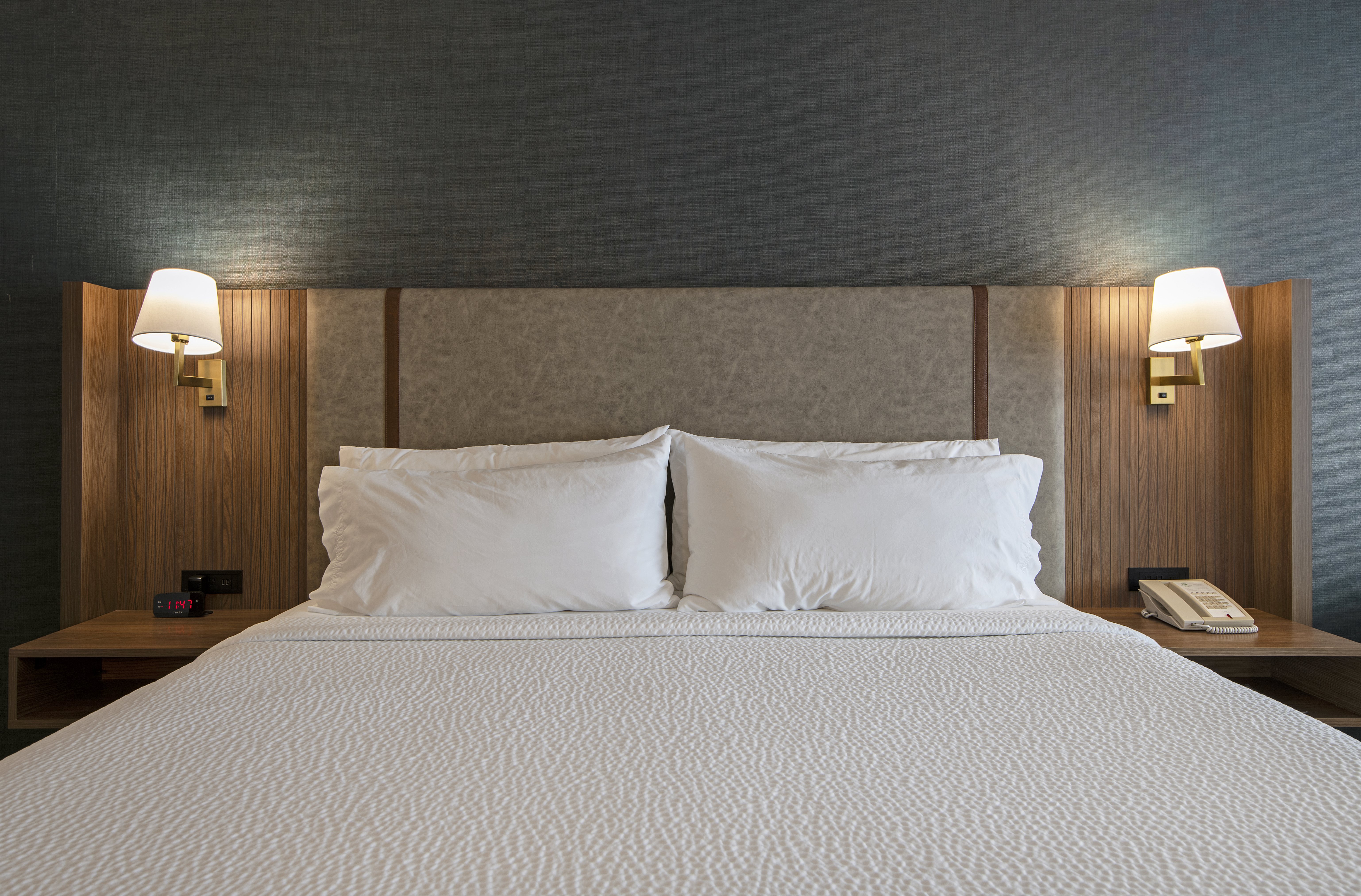 holiday inn hotel and suites kamloops by ihg