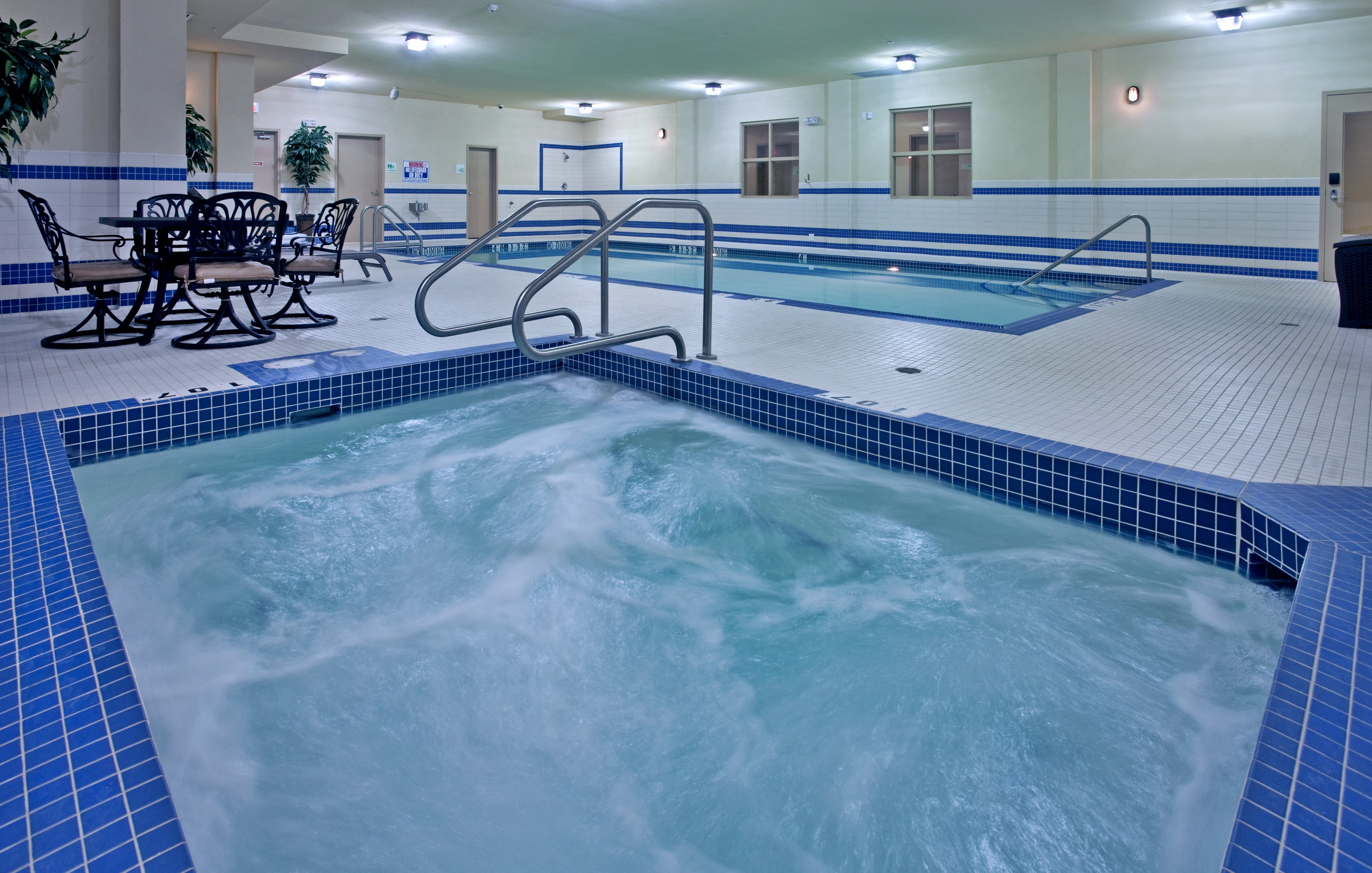 holiday inn hotel and suites kamloops by ihg