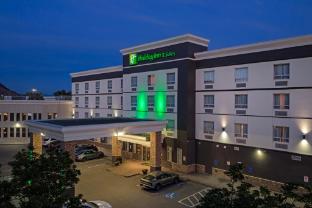 holiday inn hotel and suites kamloops by ihg