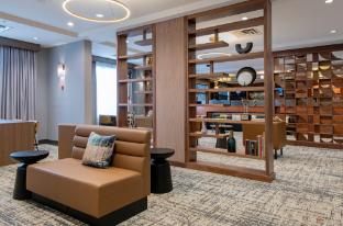 holiday inn hotel and suites kamloops by ihg