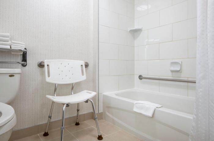 holiday inn hotel and suites kamloops by ihg