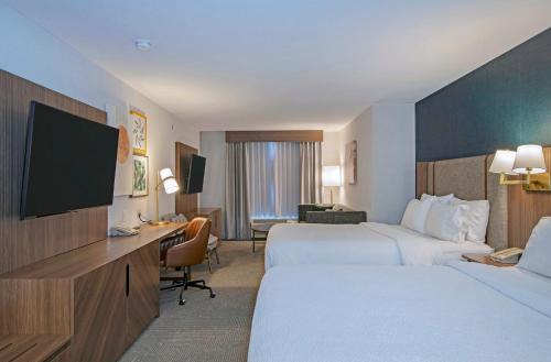 holiday inn hotel and suites kamloops by ihg