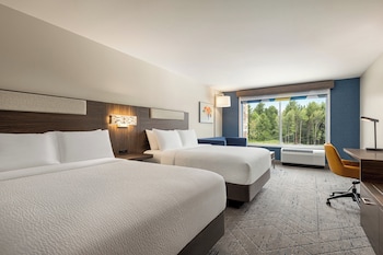 holiday inn express and suites rhinelander