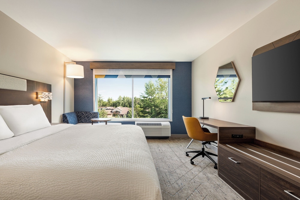 holiday inn express and suites rhinelander