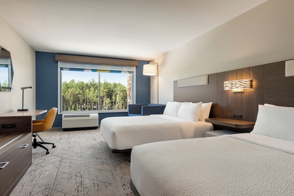 holiday inn express and suites rhinelander