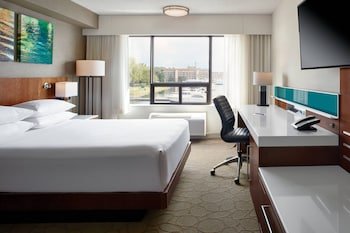 Delta Hotels By Marriott Kingston Waterfront,Kingston>>Frontenac Islands,4 star