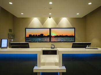 delta hotels by marriott kingston waterfront