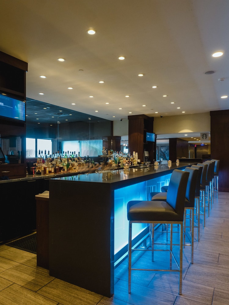 delta hotels by marriott kingston waterfront