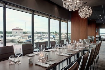 delta hotels by marriott kingston waterfront