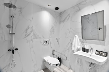 azur hotel volos