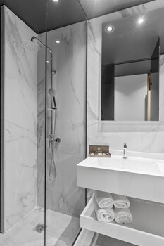 azur hotel volos